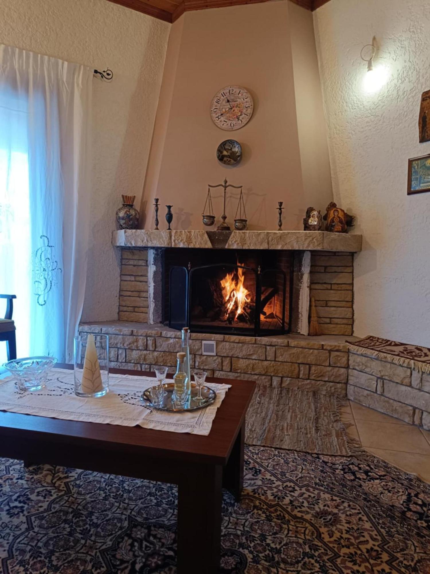 Maria House * Plataniotissa